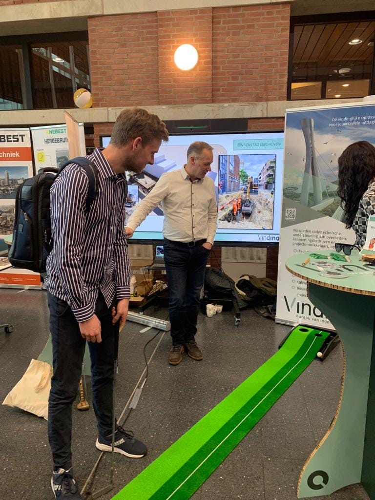 Bedrijvendag Avans 2024 student die golft